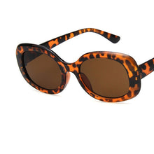 Load image into Gallery viewer, Female Round Retro Sunglasses